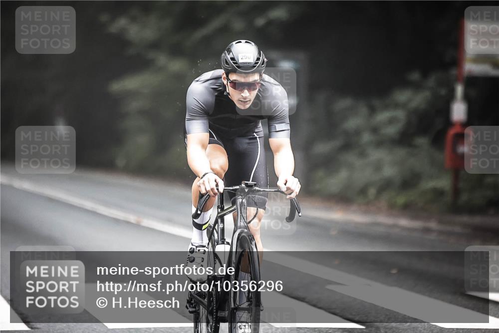 13.09.2026 - Stadtparktriathlon H.Heesch http://msf.ph/oto/10356296 13.09.2026 09:47:08 Radfahren 226, 290 meine-sportfotos.de