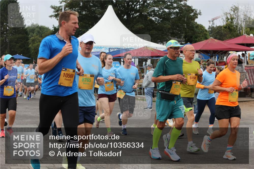 13.09.2026 - Kiel Lauf Andreas Tolksdorf http://msf.ph/oto/10356334 13.09.2026 09:59:04 Kiellinie 1, 39, 10569, 38, 8765, 39, 0144, 2578, 39, 5158, 2576 meine-sportfotos.de