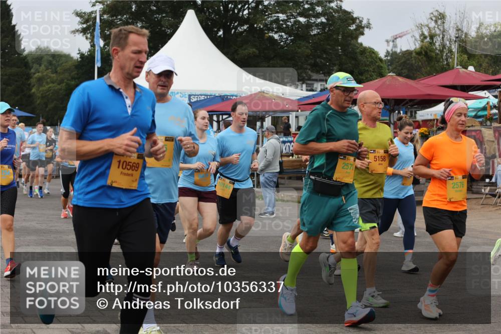13.09.2026 - Kiel Lauf Andreas Tolksdorf http://msf.ph/oto/10356337 13.09.2026 09:59:04 Kiellinie 10569, 39, 154, 10144, 39, 257, 39, 5158, 2576 meine-sportfotos.de