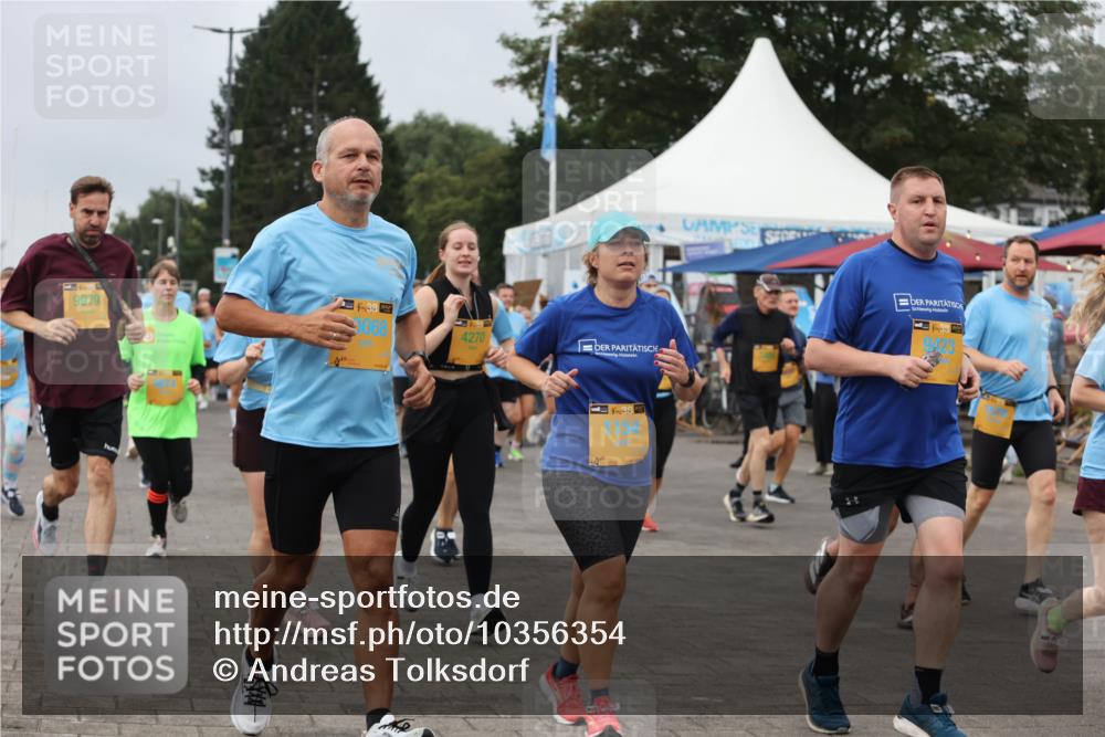 13.09.2026 - Kiel Lauf Andreas Tolksdorf http://msf.ph/oto/10356354 13.09.2026 09:59:05 Kiellinie 9979, 38, 9068, 424, 4270, 38, 1154 meine-sportfotos.de