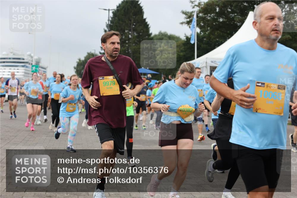 13.09.2026 - Kiel Lauf Andreas Tolksdorf http://msf.ph/oto/10356376 13.09.2026 09:59:06 Kiellinie 48, 9979, 40382, 4, 38, 10068 meine-sportfotos.de
