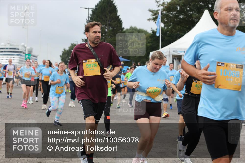 13.09.2026 - Kiel Lauf Andreas Tolksdorf http://msf.ph/oto/10356378 13.09.2026 09:59:06 Kiellinie 38, 9979, 39, 10382, 427, 4, 39, 10068 meine-sportfotos.de