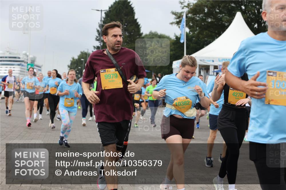 13.09.2026 - Kiel Lauf Andreas Tolksdorf http://msf.ph/oto/10356379 13.09.2026 09:59:06 Kiellinie 38, 9979, 381, 10382, 4270, 100 meine-sportfotos.de