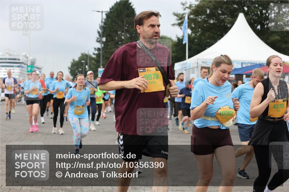 13.09.2026 - Kiel Lauf Andreas Tolksdorf http://msf.ph/oto/10356390 13.09.2026 09:59:06 Kiellinie 38, 9979, 10382, 38, 4270 meine-sportfotos.de