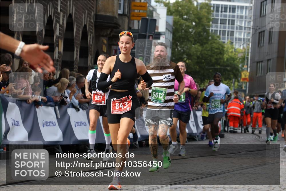 13.09.2026 - 21. swb-Marathon Bremen Strokosch-Dieckow http://msf.ph/oto/10356450 13.09.2026 13:37:13 Ziel 551, 813, 843, 1285, 1641, 1849, 1936, 2241, 2275, 2930, 3122, 3541, 3635, 3787, 3874, 3909, 3998, 4261, 4335, 4410, 4448, 4892, 5236, 5355, 5447, 5823, 6050, 6056, 6269, 6408, 6431, 6966, 7046, 7229, 7398, 7445, 7640, 8034, 8498, 8685, 8839, 9310, 9331, 9415, 9589, 9658, 9807, 9840, 270, 391, 448, 869, 1180, 3627, 3823, 4628, 5388, 5612, 5738, 5791, 6904, 6947, 7571, 8439, 8553, 8748, 8753 meine-sportfotos.de
