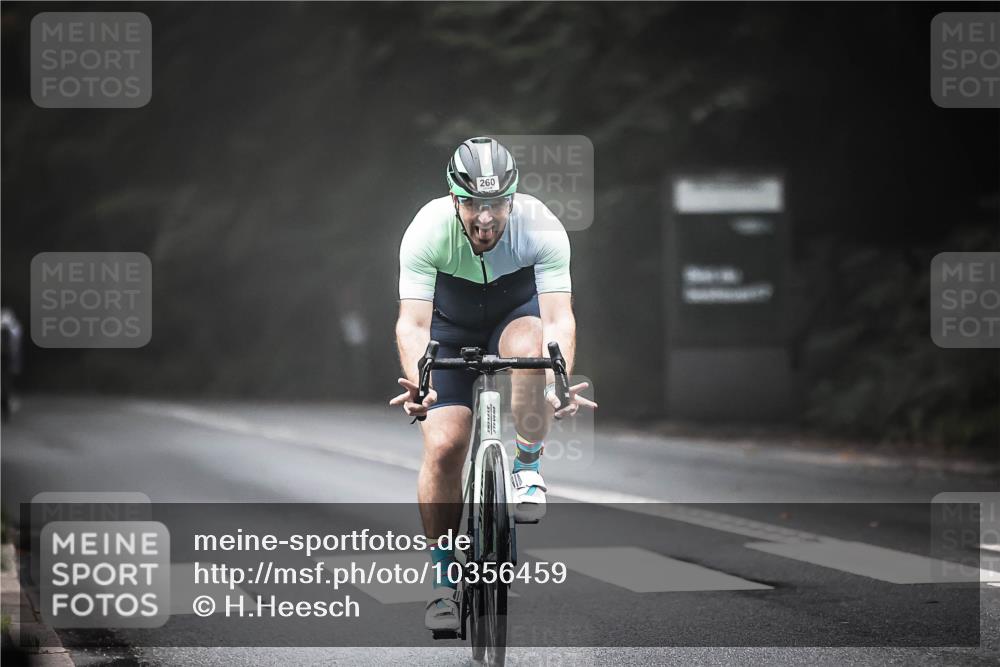13.09.2026 - Stadtparktriathlon H.Heesch http://msf.ph/oto/10356459 13.09.2026 09:49:22 Radfahren 212, 260 meine-sportfotos.de