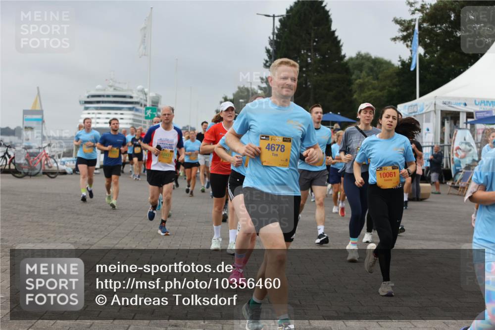 13.09.2026 - Kiel Lauf Andreas Tolksdorf http://msf.ph/oto/10356460 13.09.2026 09:59:09 Kiellinie 10411, 38, 4678, 139, 10061 meine-sportfotos.de