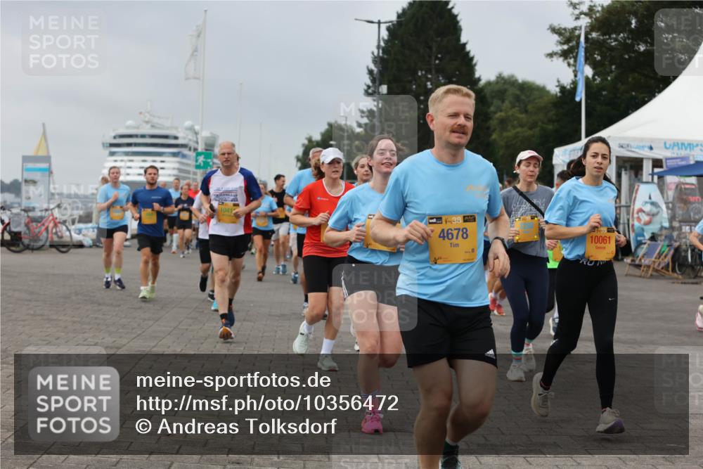 13.09.2026 - Kiel Lauf Andreas Tolksdorf http://msf.ph/oto/10356472 13.09.2026 09:59:09 Kiellinie 1041, 4678, 1, 35, 10061 meine-sportfotos.de