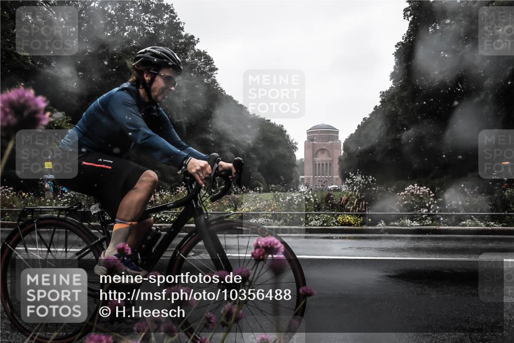 13.09.2026 - Stadtparktriathlon H.Heesch http://msf.ph/oto/10356488 13.09.2026 12:02:55 Radfahren 758, 856, 925, 1059 meine-sportfotos.de
