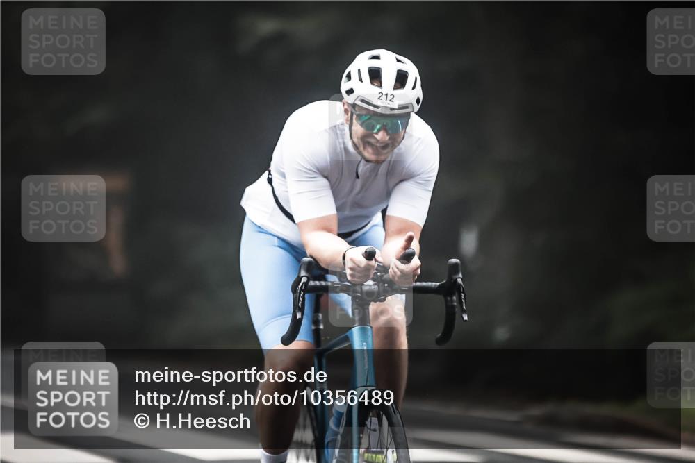 13.09.2026 - Stadtparktriathlon H.Heesch http://msf.ph/oto/10356489 13.09.2026 09:49:29 Radfahren 212 meine-sportfotos.de