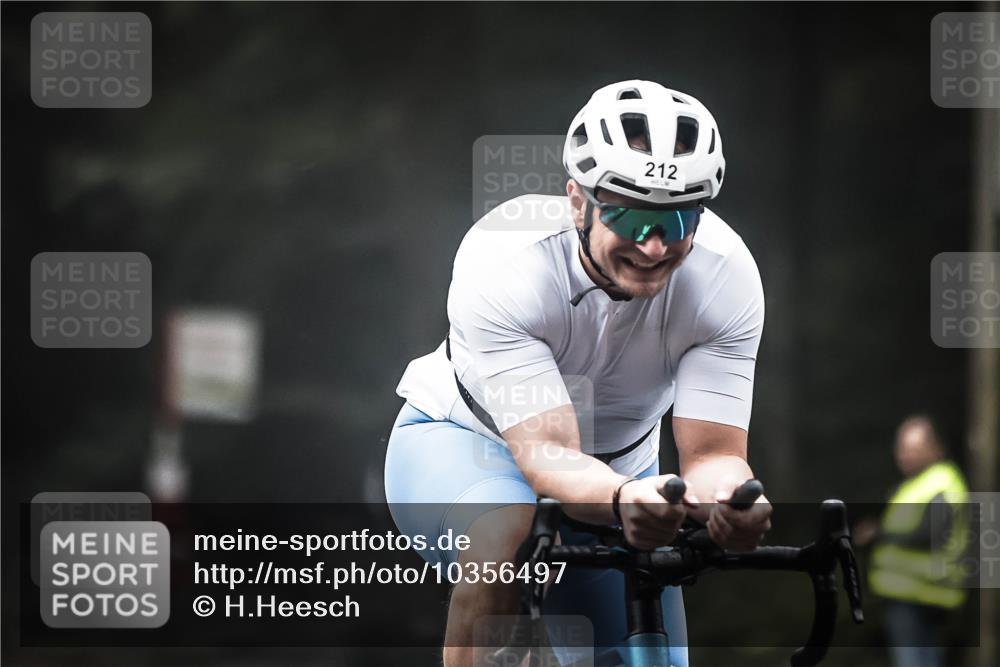 13.09.2026 - Stadtparktriathlon H.Heesch http://msf.ph/oto/10356497 13.09.2026 09:49:29 Radfahren 212 meine-sportfotos.de