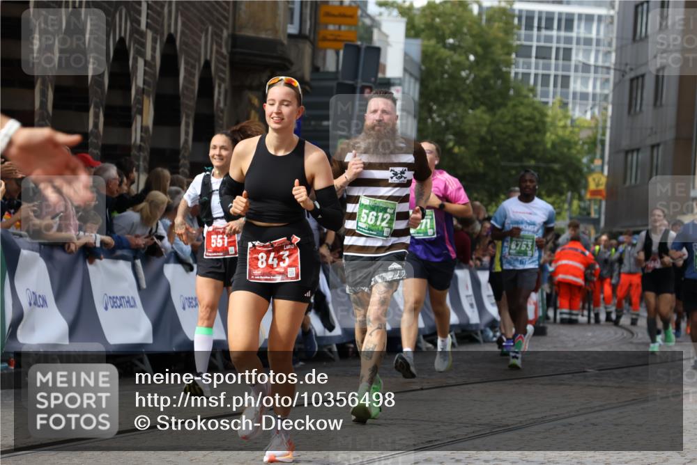 13.09.2026 - 21. swb-Marathon Bremen Strokosch-Dieckow http://msf.ph/oto/10356498 13.09.2026 13:37:14 Ziel 551, 813, 843, 1285, 1641, 1849, 1936, 2241, 2275, 2930, 3122, 3541, 3635, 3787, 3874, 3909, 3998, 4261, 4335, 4410, 4448, 5236, 5355, 5447, 5823, 6050, 6056, 6269, 6408, 6431, 6966, 7046, 7398, 7445, 7640, 8034, 8498, 8685, 8839, 9310, 9331, 9415, 9589, 9658, 9807, 9840, 270, 391, 448, 869, 1180, 3627, 3823, 4628, 5388, 5612, 5738, 5791, 6904, 7074, 7571, 8439, 8553, 8748, 8753, 10106 meine-sportfotos.de