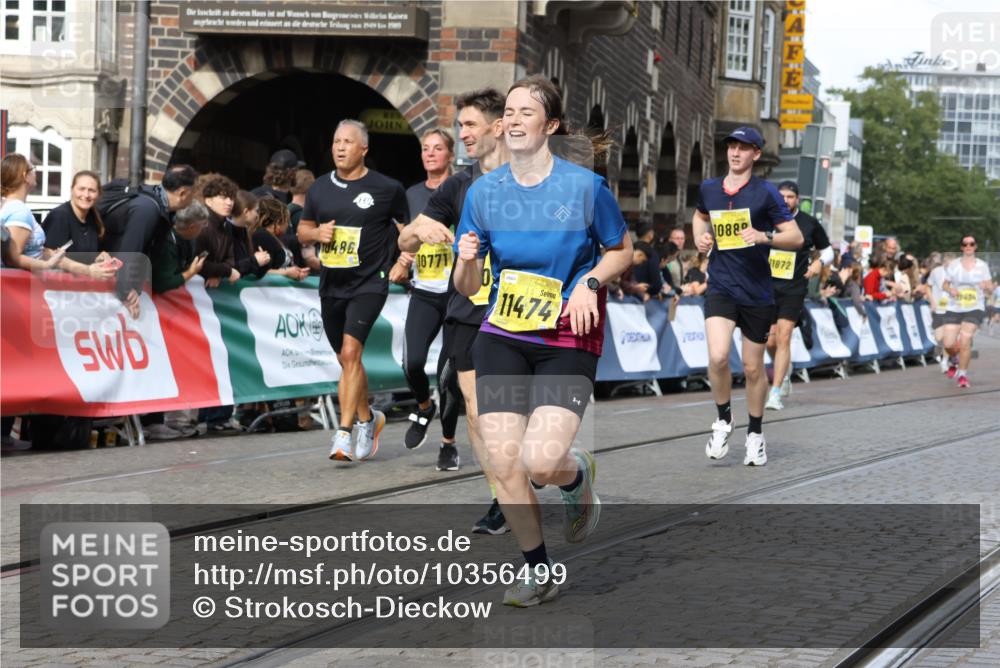 13.09.2026 - 21. swb-Marathon Bremen Strokosch-Dieckow http://msf.ph/oto/10356499 13.09.2026 10:56:52 Ziel 10240, 10356, 10372, 10540, 10675, 10721, 10824, 10844, 10936, 11064, 11069, 11256, 11317, 11349, 11407, 11474, 11601, 11795, 11844, 11855, 11871, 11911, 11996, 12543, 10157, 10408, 10772, 11000, 11079, 11328, 11946, 12032 meine-sportfotos.de