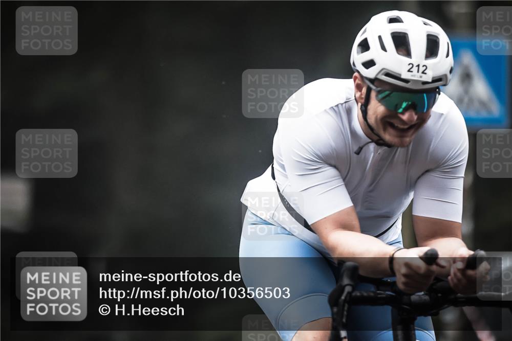 13.09.2026 - Stadtparktriathlon H.Heesch http://msf.ph/oto/10356503 13.09.2026 09:49:30 Radfahren 212 meine-sportfotos.de