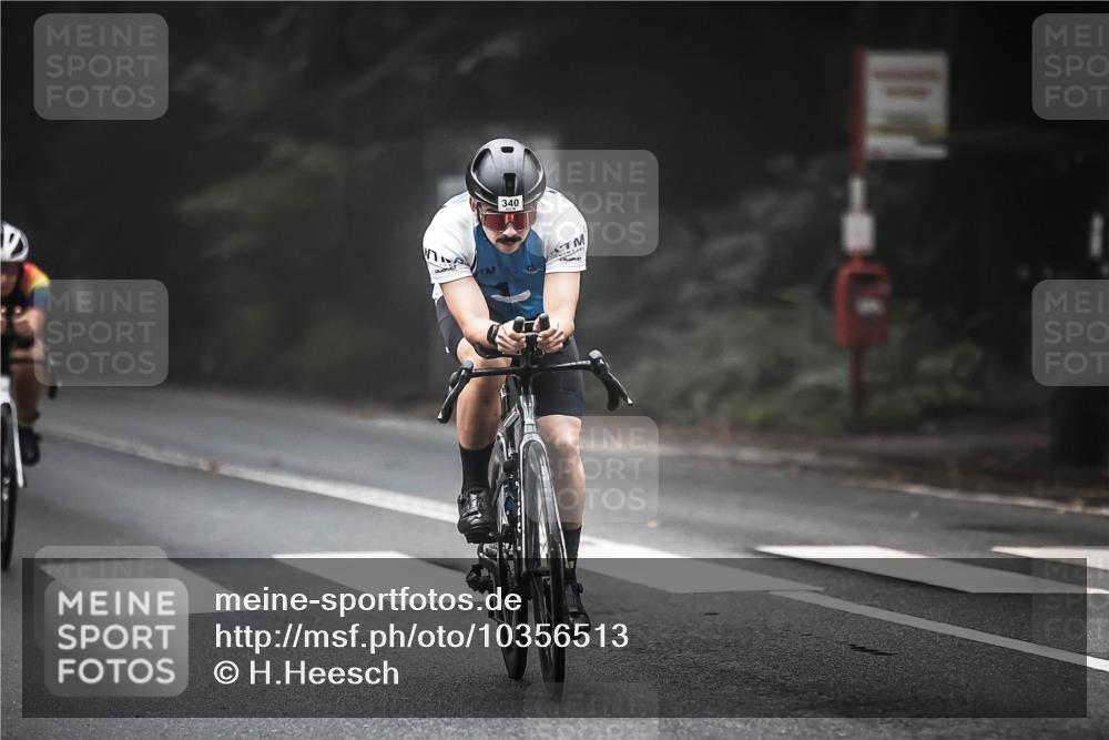 13.09.2026 - Stadtparktriathlon H.Heesch http://msf.ph/oto/10356513 13.09.2026 09:49:43 Radfahren 151, 340 meine-sportfotos.de