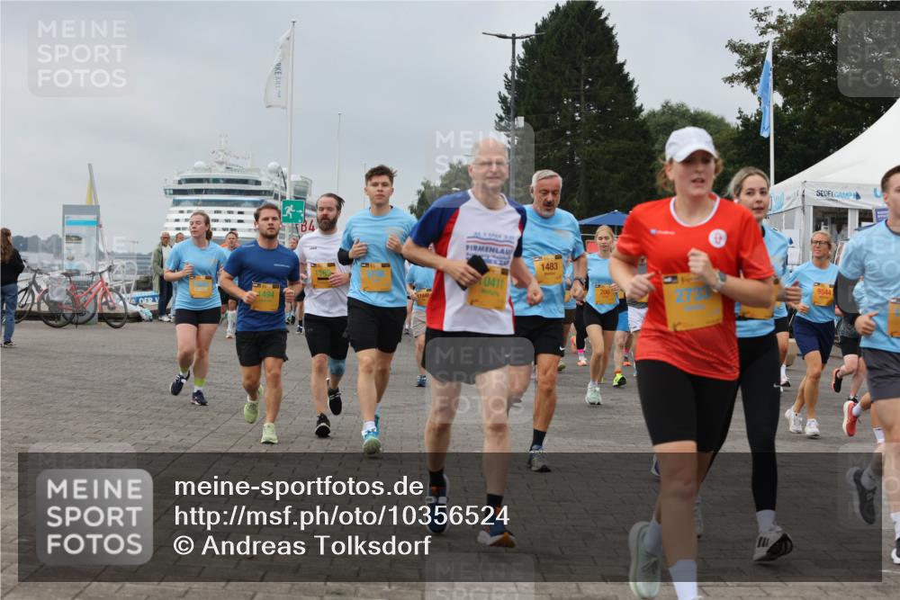 13.09.2026 - Kiel Lauf Andreas Tolksdorf http://msf.ph/oto/10356524 13.09.2026 09:59:11 Kiellinie 1494, 4, 1483, 1846, 0411, 9844 meine-sportfotos.de