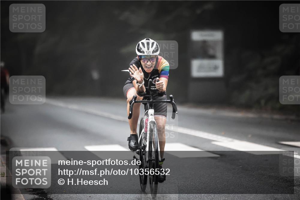 13.09.2026 - Stadtparktriathlon H.Heesch http://msf.ph/oto/10356532 13.09.2026 09:49:44 Radfahren 151, 279, 340 meine-sportfotos.de