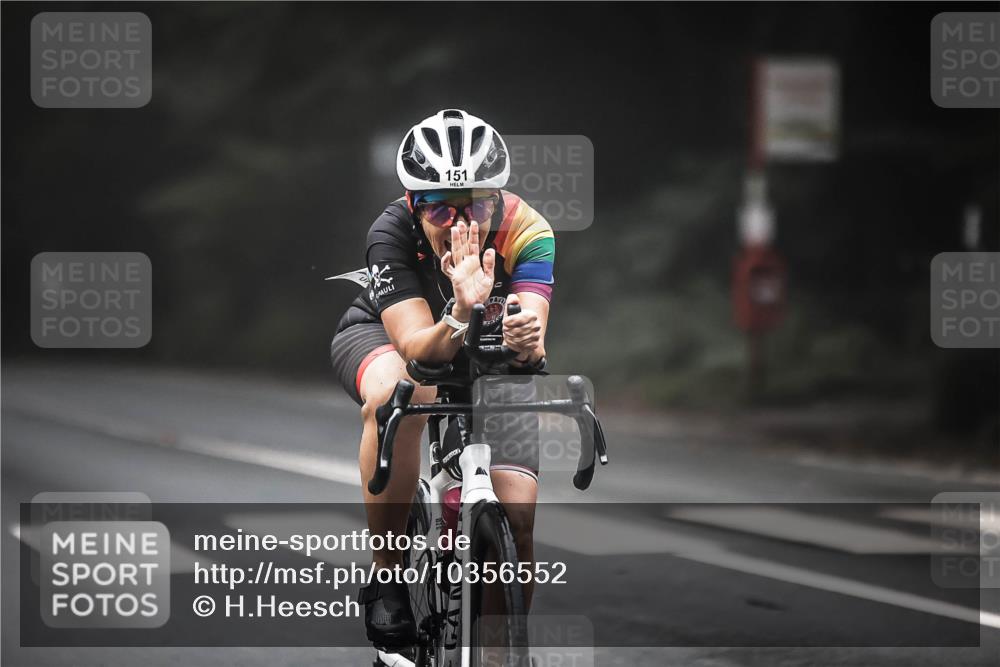 13.09.2026 - Stadtparktriathlon H.Heesch http://msf.ph/oto/10356552 13.09.2026 09:49:45 Radfahren 151, 279, 340 meine-sportfotos.de