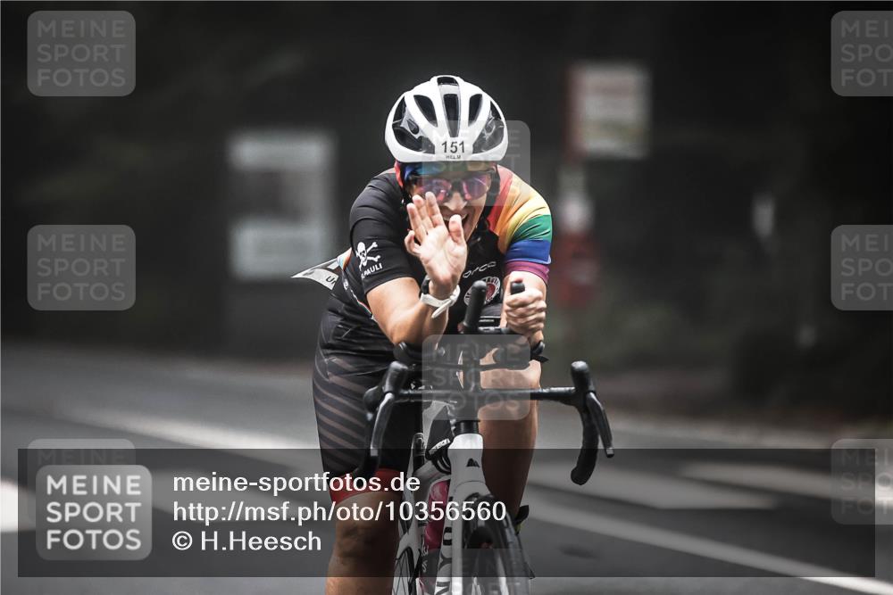 13.09.2026 - Stadtparktriathlon H.Heesch http://msf.ph/oto/10356560 13.09.2026 09:49:45 Radfahren 151, 279, 340 meine-sportfotos.de