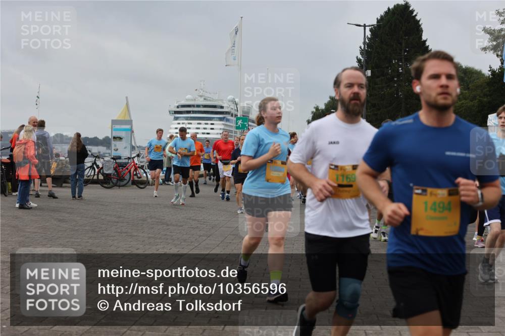 13.09.2026 - Kiel Lauf Andreas Tolksdorf http://msf.ph/oto/10356596 13.09.2026 09:59:13 Kiellinie 1169, 1494 meine-sportfotos.de