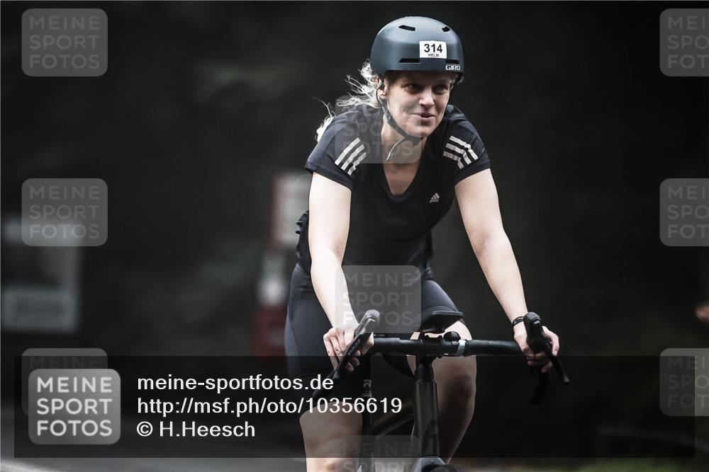 13.09.2026 - Stadtparktriathlon H.Heesch http://msf.ph/oto/10356619 13.09.2026 09:50:16 Radfahren 171, 314, 321 meine-sportfotos.de