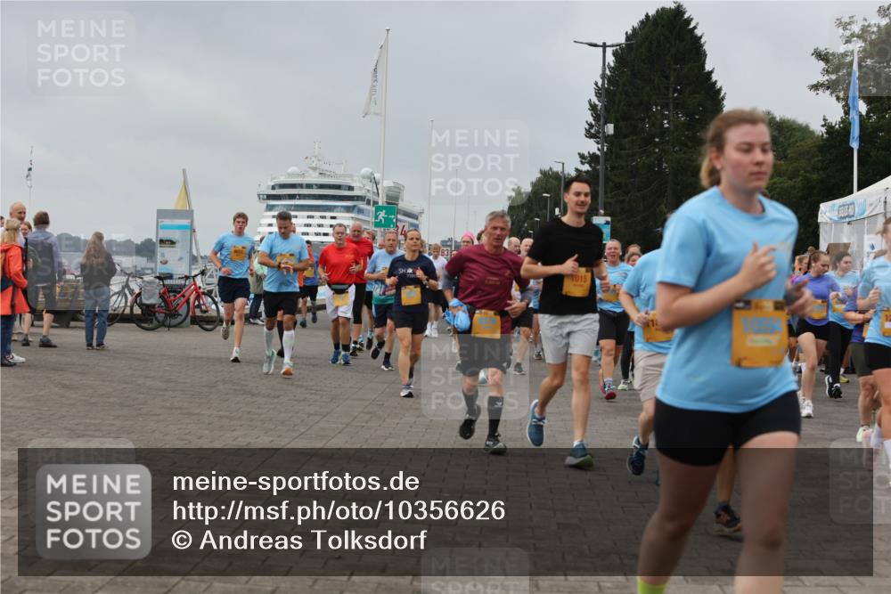 13.09.2026 - Kiel Lauf Andreas Tolksdorf http://msf.ph/oto/10356626 13.09.2026 09:59:15 Kiellinie 3, 1015 meine-sportfotos.de