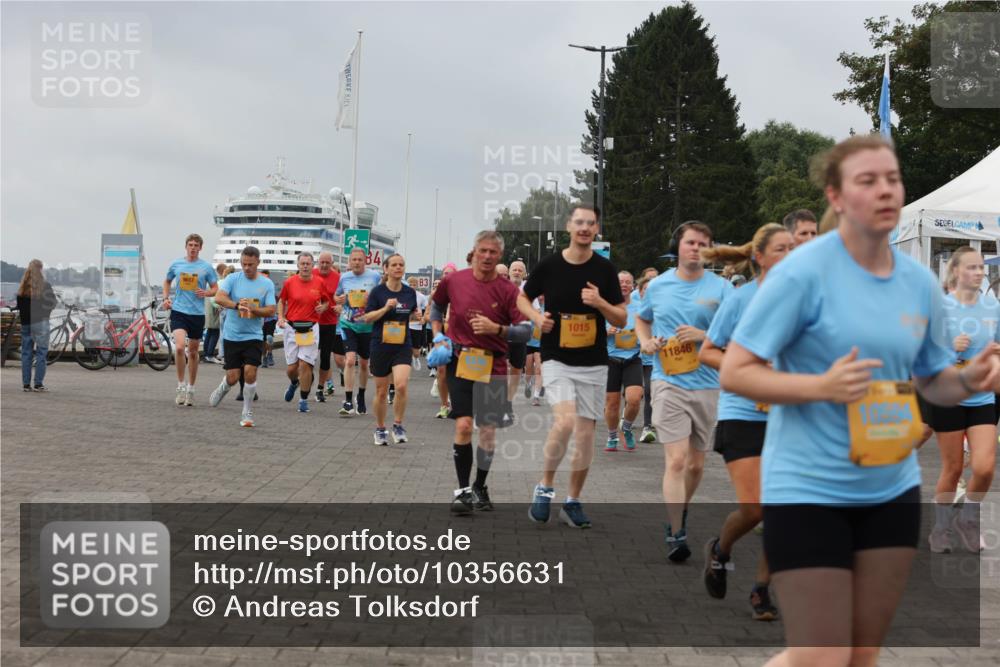 13.09.2026 - Kiel Lauf Andreas Tolksdorf http://msf.ph/oto/10356631 13.09.2026 09:59:15 Kiellinie 34, 3, 1015, 11846 meine-sportfotos.de