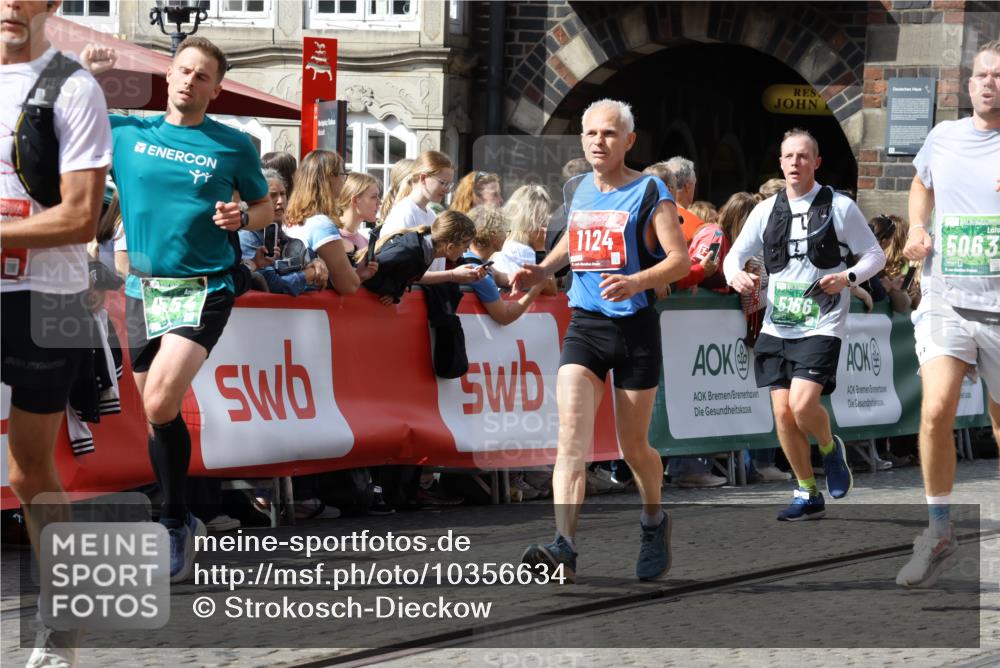 13.09.2026 - 21. swb-Marathon Bremen Strokosch-Dieckow http://msf.ph/oto/10356634 13.09.2026 13:33:45 Ziel 831, 1124, 2283, 2980, 3562, 4052, 4219, 4243, 4492, 4536, 4543, 4565, 5040, 5560, 5660, 5726, 5790, 5861, 5862, 5914, 6256, 6421, 6597, 6614, 6777, 6844, 6882, 6915, 6997, 7145, 7421, 7467, 7523, 7789, 7863, 8093, 8177, 8501, 8599, 8602, 8691, 9206, 9508, 9616, 9856, 9883, 10114, 13078, 13084, 1656, 2727, 3389, 3522, 4554, 4613, 4658, 4874, 5156, 5513, 5563, 5587, 6151, 6508, 6509, 6623, 7047, 7354, 7431, 8025, 8512, 8641, 9068, 9128, 9344 meine-sportfotos.de