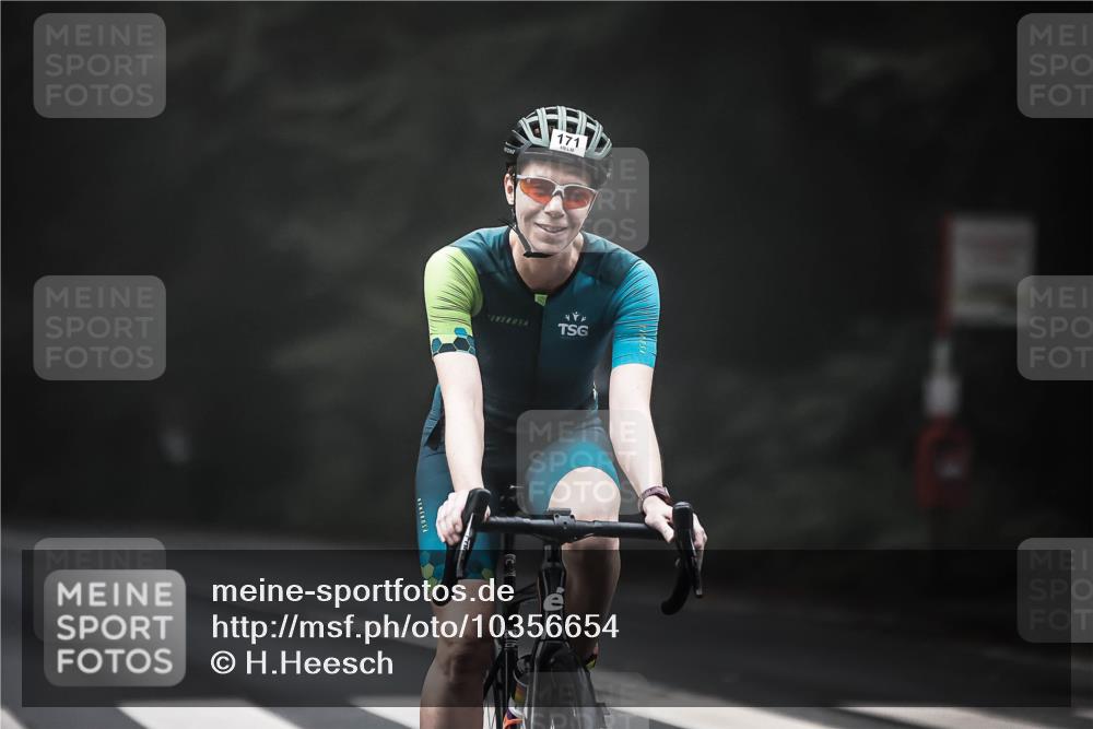 13.09.2026 - Stadtparktriathlon H.Heesch http://msf.ph/oto/10356654 13.09.2026 09:50:23 Radfahren 171, 321 meine-sportfotos.de