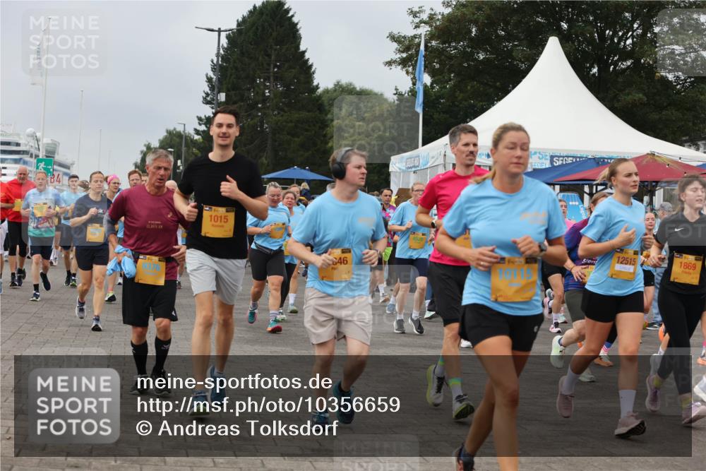 13.09.2026 - Kiel Lauf Andreas Tolksdorf http://msf.ph/oto/10356659 13.09.2026 09:59:16 Kiellinie 84, 21, 0975, 1015, 646, 12515, 1869 meine-sportfotos.de