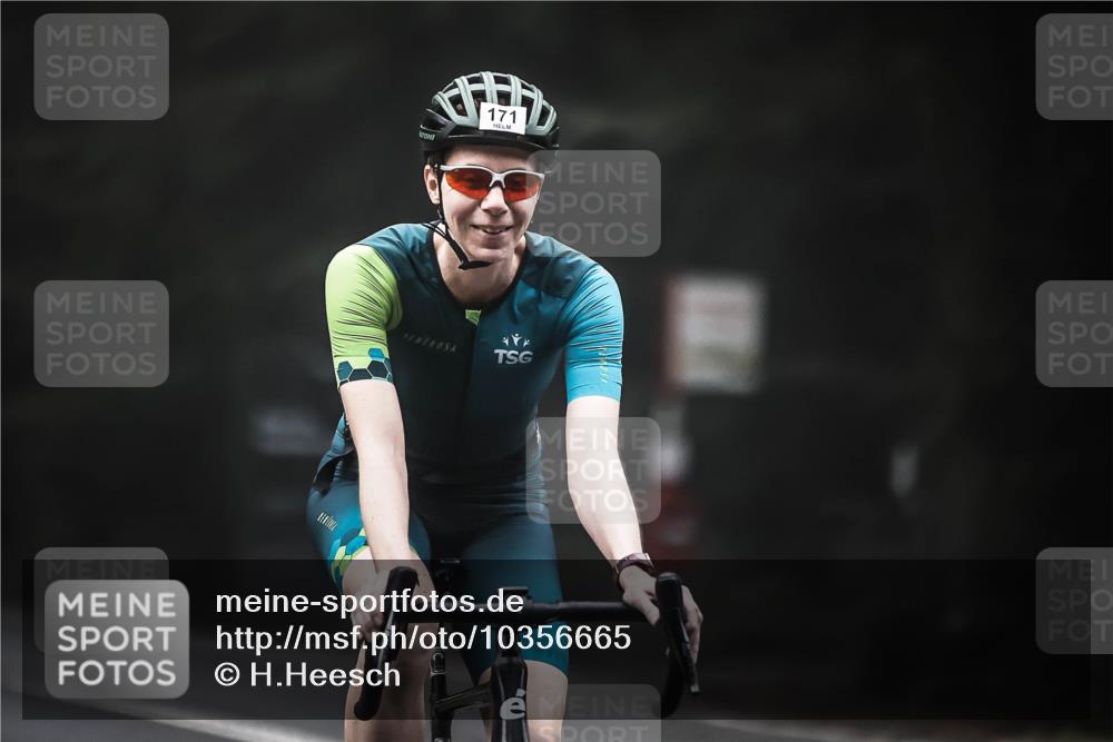 13.09.2026 - Stadtparktriathlon H.Heesch http://msf.ph/oto/10356665 13.09.2026 09:50:23 Radfahren 171, 321 meine-sportfotos.de