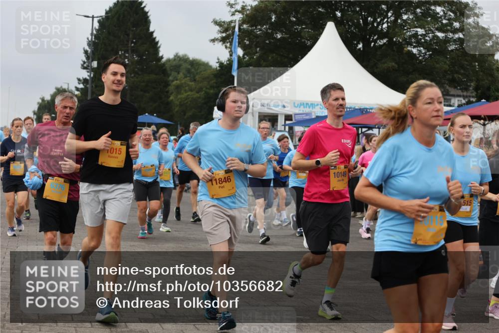 13.09.2026 - Kiel Lauf Andreas Tolksdorf http://msf.ph/oto/10356682 13.09.2026 09:59:16 Kiellinie 21, 0975, 39, 6376, 38, 015, 38, 11846, 5566, 10149, 515 meine-sportfotos.de