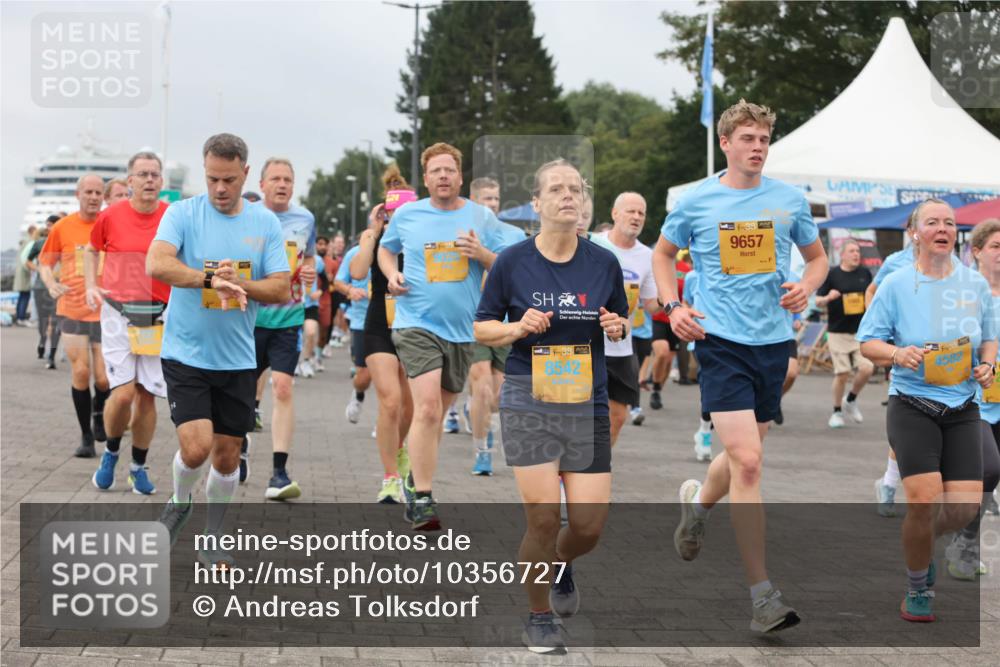 13.09.2026 - Kiel Lauf Andreas Tolksdorf http://msf.ph/oto/10356727 13.09.2026 09:59:19 Kiellinie 221, 13, 8542, 39, 9657, 3, 4582 meine-sportfotos.de