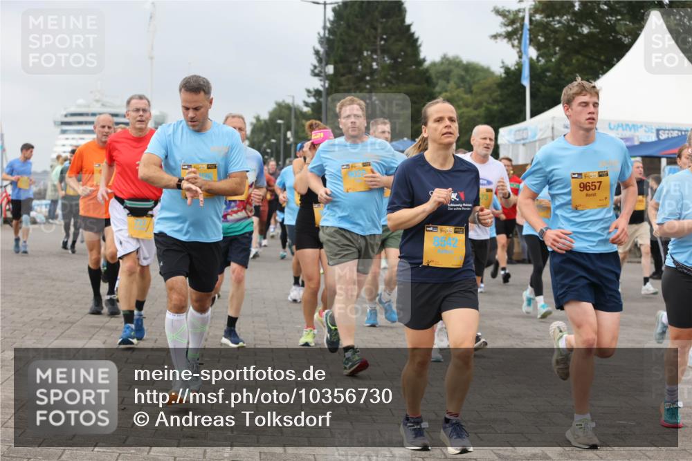 13.09.2026 - Kiel Lauf Andreas Tolksdorf http://msf.ph/oto/10356730 13.09.2026 09:59:19 Kiellinie 9657, 38, 8542 meine-sportfotos.de