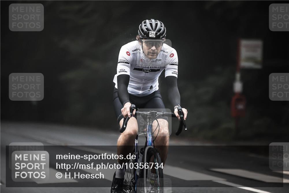 13.09.2026 - Stadtparktriathlon H.Heesch http://msf.ph/oto/10356734 13.09.2026 09:50:42 Radfahren 214, 215, 312 meine-sportfotos.de