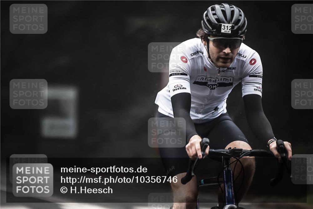 13.09.2026 - Stadtparktriathlon H.Heesch http://msf.ph/oto/10356746 13.09.2026 09:50:42 Radfahren 214, 215, 312 meine-sportfotos.de