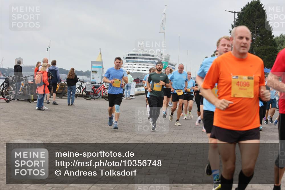 13.09.2026 - Kiel Lauf Andreas Tolksdorf http://msf.ph/oto/10356748 13.09.2026 09:59:22 Kiellinie 7060, 4096 meine-sportfotos.de