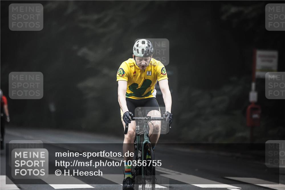 13.09.2026 - Stadtparktriathlon H.Heesch http://msf.ph/oto/10356755 13.09.2026 09:50:50 Radfahren 271, 310 meine-sportfotos.de
