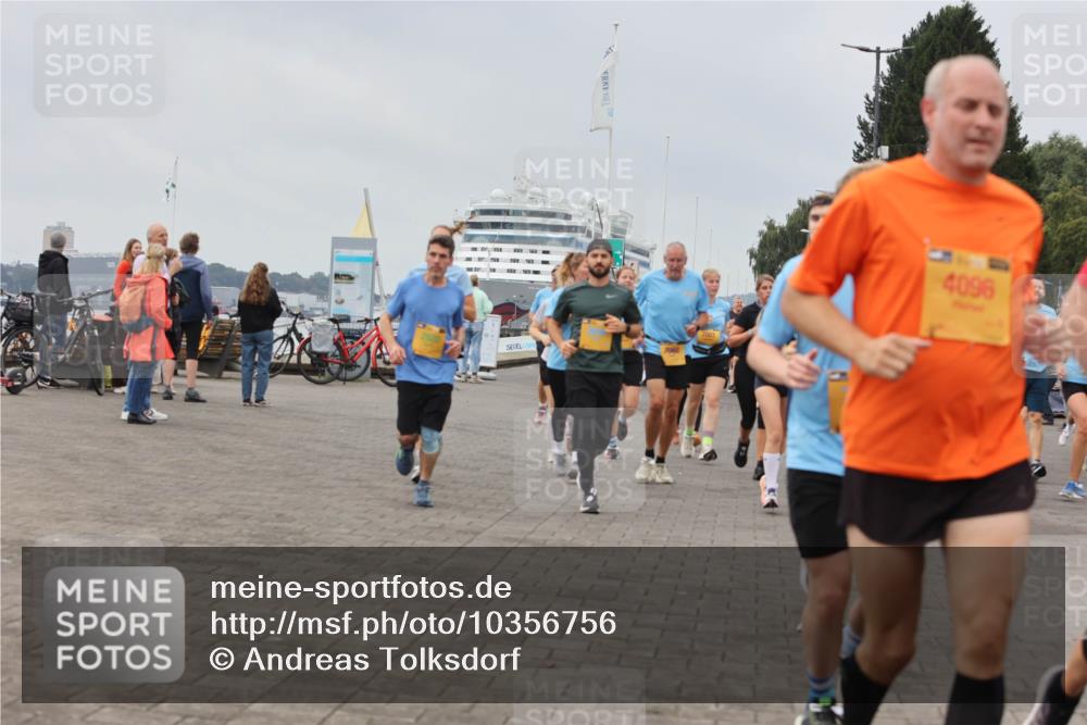 13.09.2026 - Kiel Lauf Andreas Tolksdorf http://msf.ph/oto/10356756 13.09.2026 09:59:22 Kiellinie 4096 meine-sportfotos.de