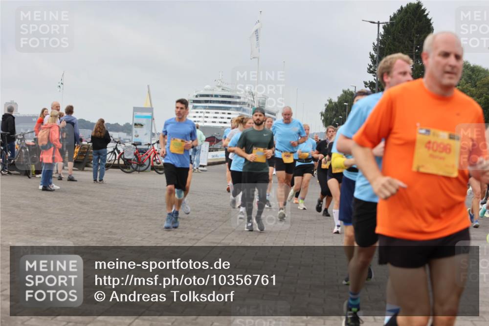 13.09.2026 - Kiel Lauf Andreas Tolksdorf http://msf.ph/oto/10356761 13.09.2026 09:59:22 Kiellinie 12, 4096 meine-sportfotos.de