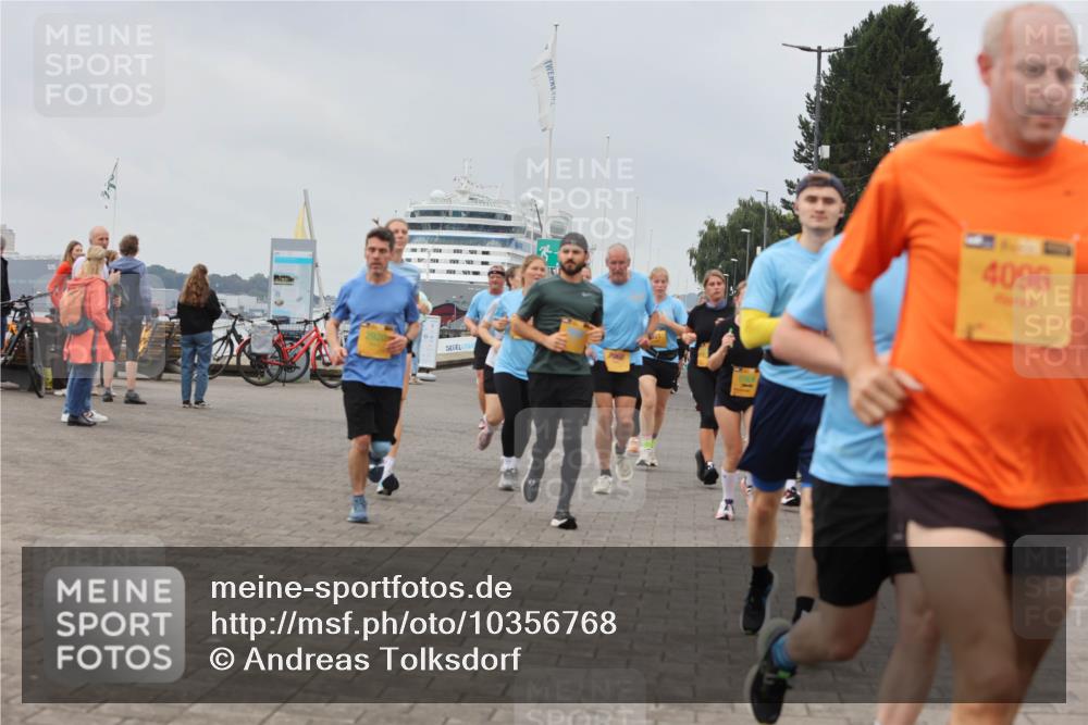 13.09.2026 - Kiel Lauf Andreas Tolksdorf http://msf.ph/oto/10356768 13.09.2026 09:59:22 Kiellinie 4096 meine-sportfotos.de