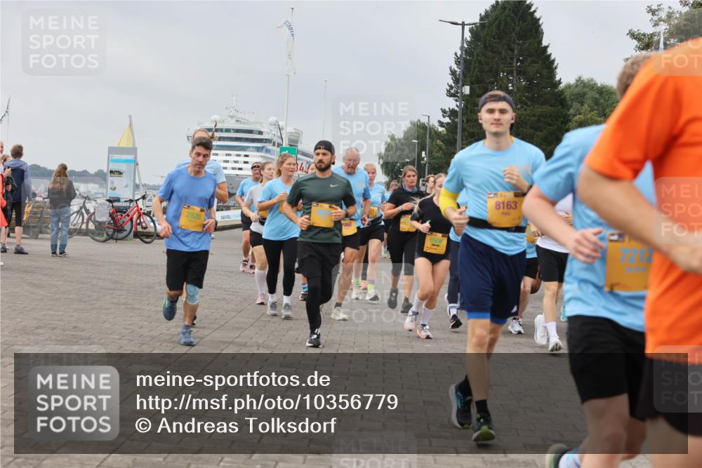 13.09.2026 - Kiel Lauf Andreas Tolksdorf http://msf.ph/oto/10356779 13.09.2026 09:59:23 Kiellinie 346, 2920, 060, 8163 meine-sportfotos.de