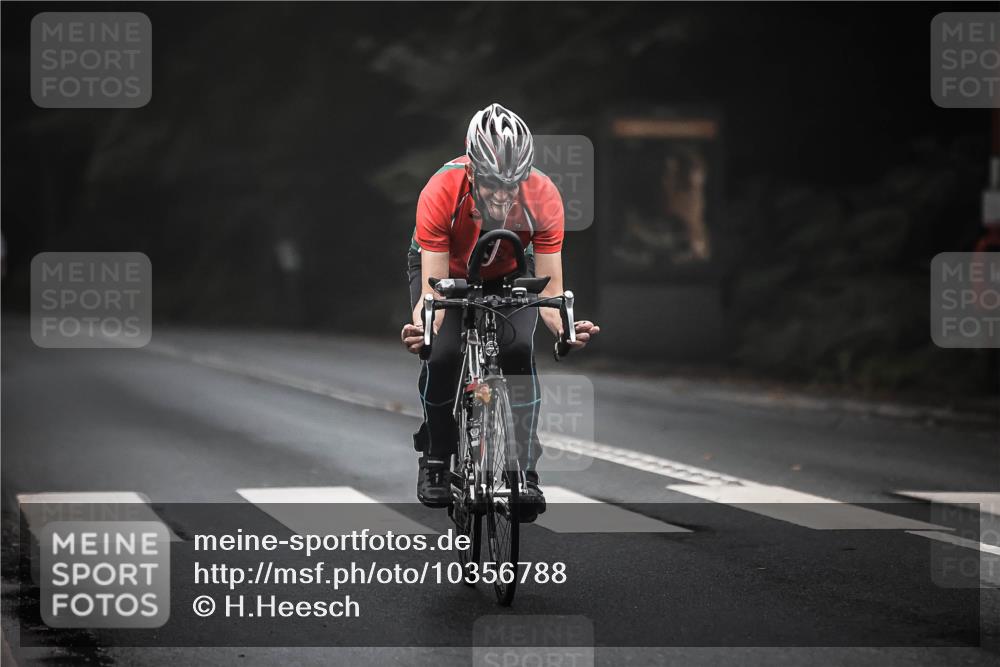 13.09.2026 - Stadtparktriathlon H.Heesch http://msf.ph/oto/10356788 13.09.2026 09:50:53 Radfahren 271, 293, 310 meine-sportfotos.de