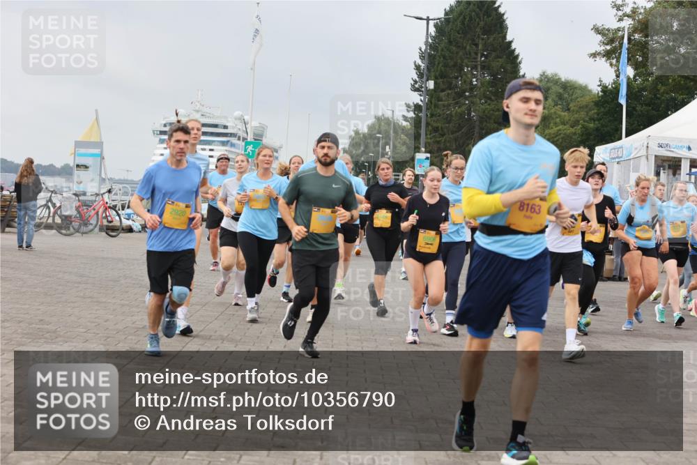 13.09.2026 - Kiel Lauf Andreas Tolksdorf http://msf.ph/oto/10356790 13.09.2026 09:59:23 Kiellinie 2920, 690, 8163, 8374 meine-sportfotos.de