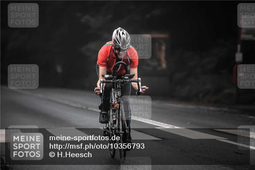 13.09.2026 - Stadtparktriathlon H.Heesch http://msf.ph/oto/10356793 13.09.2026 09:50:53 Radfahren 271, 293, 310 meine-sportfotos.de