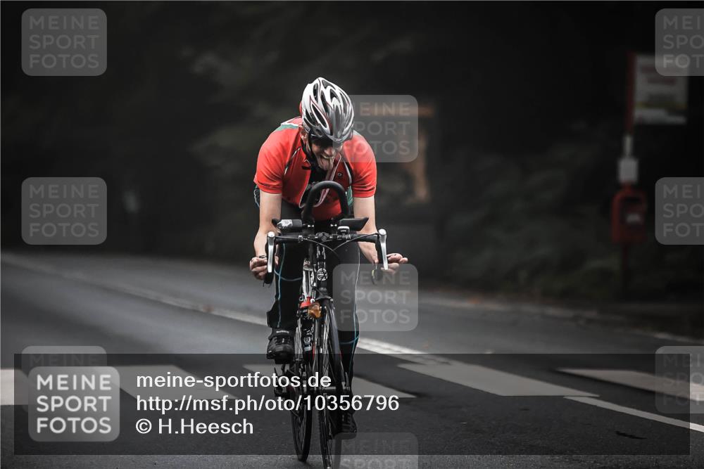 13.09.2026 - Stadtparktriathlon H.Heesch http://msf.ph/oto/10356796 13.09.2026 09:50:53 Radfahren 271, 293, 310 meine-sportfotos.de