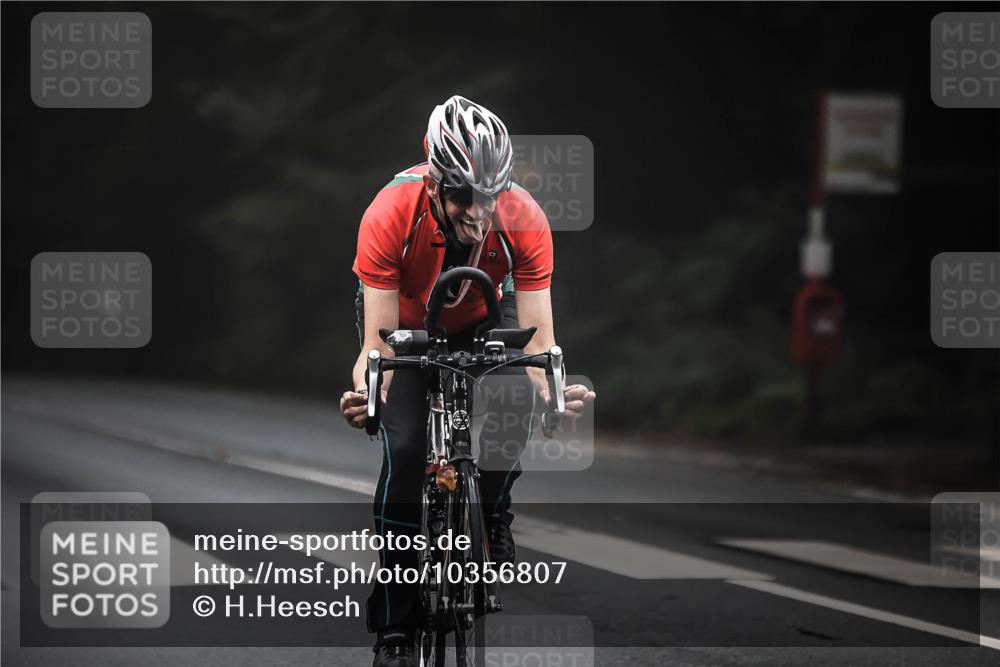 13.09.2026 - Stadtparktriathlon H.Heesch http://msf.ph/oto/10356807 13.09.2026 09:50:53 Radfahren 271, 293, 310 meine-sportfotos.de