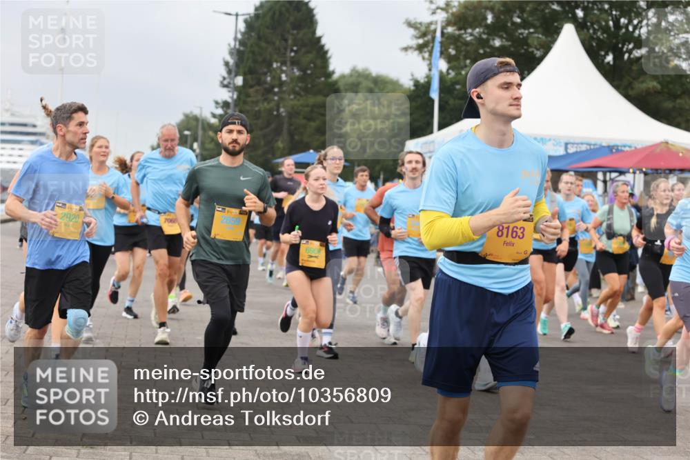 13.09.2026 - Kiel Lauf Andreas Tolksdorf http://msf.ph/oto/10356809 13.09.2026 09:59:24 Kiellinie 2920, 7060, 2659, 6908, 8163 meine-sportfotos.de