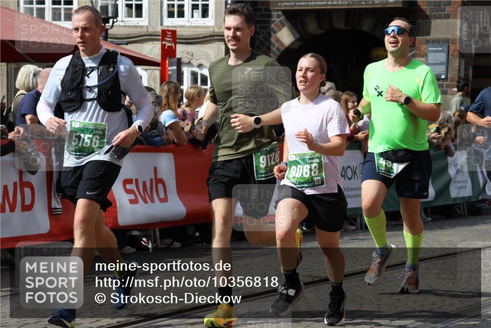 13.09.2026 - 21. swb-Marathon Bremen Strokosch-Dieckow http://msf.ph/oto/10356818 13.09.2026 13:33:47 Ziel 831, 1124, 2283, 2960, 2980, 3562, 4052, 4219, 4243, 4492, 4536, 4543, 4565, 5040, 5560, 5660, 5726, 5861, 5862, 5914, 6256, 6421, 6597, 6614, 6777, 6844, 6882, 6915, 6997, 7145, 7421, 7523, 7789, 7863, 8093, 8177, 8501, 8599, 8602, 8691, 9206, 9508, 9616, 9856, 9883, 10114, 13078, 13084, 1656, 2727, 3389, 3522, 3790, 4613, 4658, 5341, 5513, 5563, 5587, 6151, 6508, 6509, 6623, 7047, 7303, 7354, 7431, 8025, 8512, 8641, 8910, 9344 meine-sportfotos.de