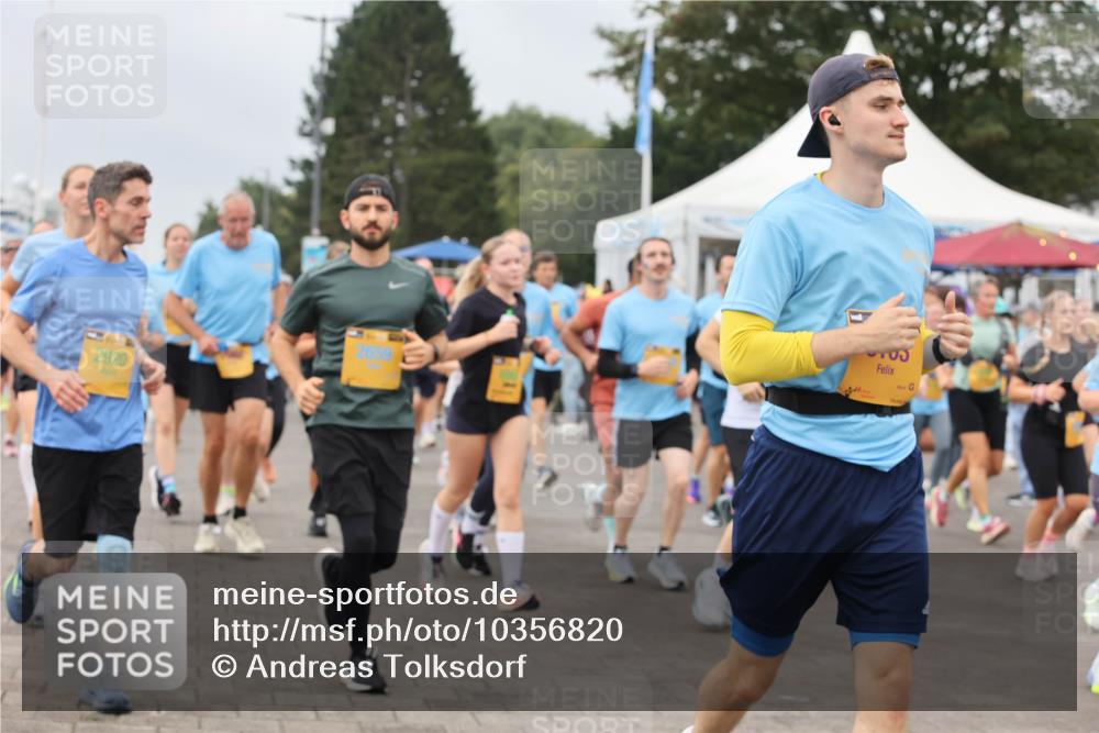 13.09.2026 - Kiel Lauf Andreas Tolksdorf http://msf.ph/oto/10356820 13.09.2026 09:59:24 Kiellinie 2920 meine-sportfotos.de